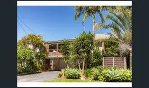 Beachfront home, Indulge@Surfriders - Image 5