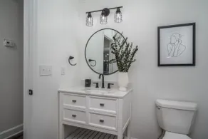 Ultimate Luxury 3 Bedroom In The Heart Of City - Image 5