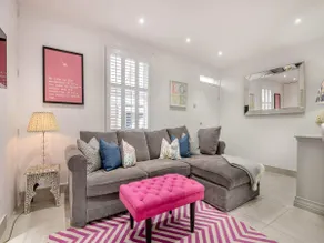 The Rum Cottage, Tivoli (Cosy - Free Parking!) - Image 2