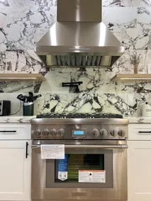 Modern * Chef Kitchen * Parking * Pet-Friendly - Image 2
