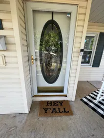 The ”Pawfect” Porch Getaway - Image 5
