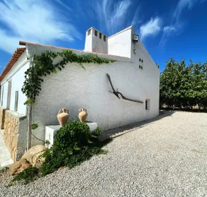 Nice country house with a pool - Image 4