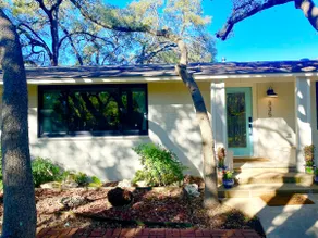The Texas Ranch Cottage - Image 5