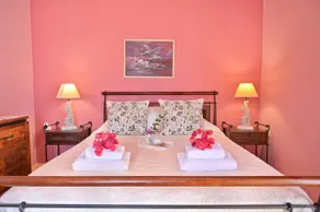 Villa Ireni Waterfont - Image 4