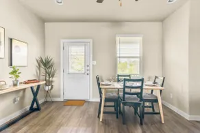 Charming Townhouse! Near Six Flags/Sea World/UTSA! - Image 4