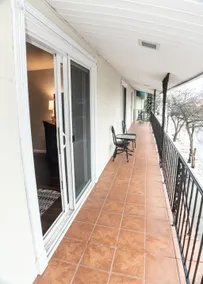 Villa Vero #3: The Lake George Gem - Image 4