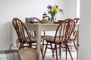Family & Dog Friendly|Garden Views|Beach 4 Miles - Image 3