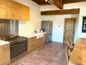 Gîte in the heart of nature with a view of Mount Ventoux - Image 3