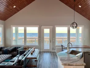 Beautiful Beachfront Home - Whitecaps Beach House! - Image 5