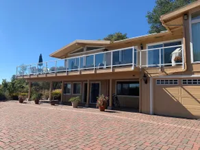 Luxurious Los Altos Hills home with stunning views - Image 3