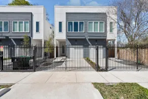 2 story | 3BR | Gated w/ backyard | Sleeps 7 - Image 2