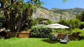Villa on the Sea Near Downtown Palermo - Image 3