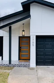 Charming Midcentury Dream Home - Image 4