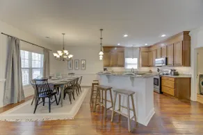 Lakeside at Bedford | 5BR Lake Murray Prosperity - Image 2