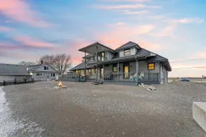 Stunning Lakeview cottage perfect for a getaway - Image 2