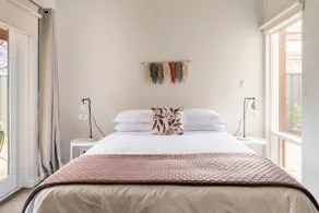 Stylish Townhouse - Showgrounds - 3 Beds - Parking - Image 5