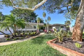 PROMO 5% WEKKLY/10% MONTHLY DISC. Renovated Tropical Paradise Home with Hot Tub - Image 3