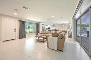 PROMO 5% WEKKLY/10% MONTHLY DISC. Renovated Tropical Paradise Home with Hot Tub - Image 5