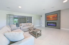 PROMO 5% WEKKLY/10% MONTHLY DISC. Renovated Tropical Paradise Home with Hot Tub - Image 2