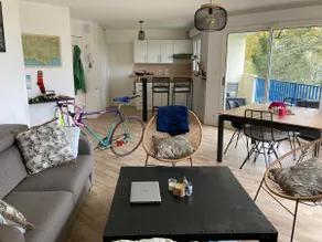 Large bright 2 bedroom near Conleau - Image 2