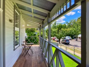 Dog-friendly Historic Beechworth Home - Image 3