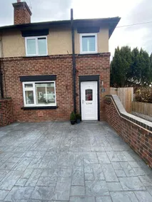 The Trio House - a bright modern 3 bedroom house - Image 2