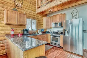 Spectacular Chalet overlooking the ski slopes - Image 5