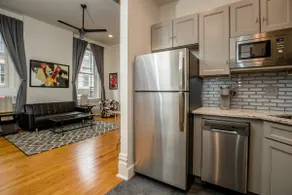 Premium Downtown Apartment, Entire Space - Image 5
