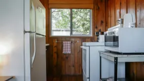Cabin 2, a cozy two bedroom Muskoka cabin - Image 5