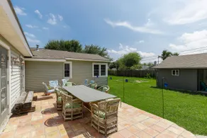 Charming Historic Cottage • Near Ocean Drive - Image 4