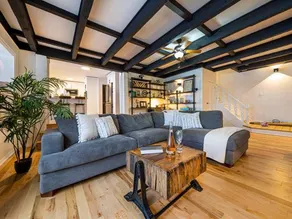 Waterfront 4 Bedroom Cottage - Tree House & Hottub - Image 4