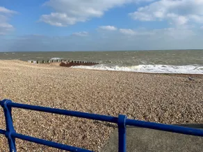 \"The Nautical\" Pet Friendly Seafront Apartment - Image 3