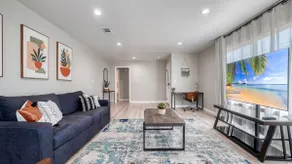 Newly Remodeled 2B/2.5BA Home 30 min from LAX - Image 3