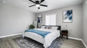 Newly Remodeled 2B/2.5BA Home 30 min from LAX - Image 5