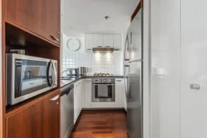 Central Heights ~ 2Bed/2Bath/Car/Pool/Views ~ CBD - Image 3