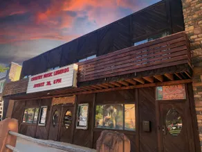 Welcome To The New Kanab Lodge Suite 23 - Image 2