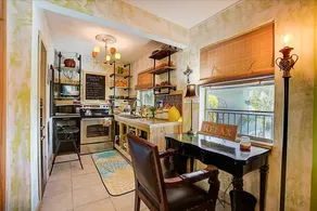 Charming tropical studio @ the Bell & great locale - Image 5