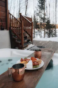 Cardinal de Beauvoir♥ 4Season Spa ☼ AC ☼ Lakefront ↟ Wood Fireplace ♡ St-Calixte - Image 3