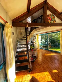 Peaceful home in an exceptional green setting - Image 4