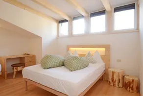 Enchanting Attic Apartment: Vigo di Fassa - Image 5