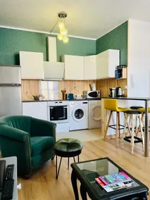 Lovely 2-room apartment close to downtown and Jard - Image 4