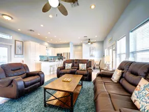 The Lost Pearl Beach House-Port A-5B/3.5 Sleeps 14 - Image 5