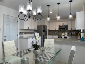 *BEAUTIFUL* Gem in the heart of DFW - Image 3