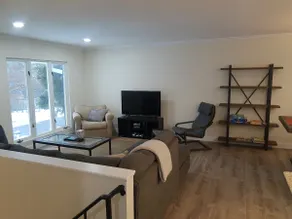 Modern, open, and bright - Image 3