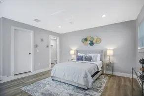 Elegant, Spacious Three Bedroom Residential House. - Image 4
