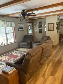 Secluded home near Lake George - Image 4