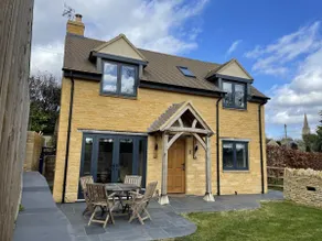 Newly built house with elegant touches - Image 2