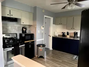Spacious & Amazing Entire Home 3 bed 2 bath - Image 4