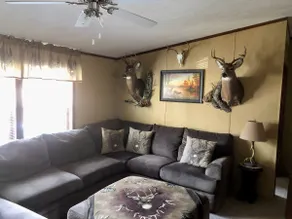 3 bedroom, 2 bathroom country home *new listing* - Image 2