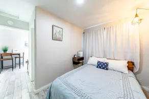 Relaxing Studio Near Disneyland Attractions - Image 2